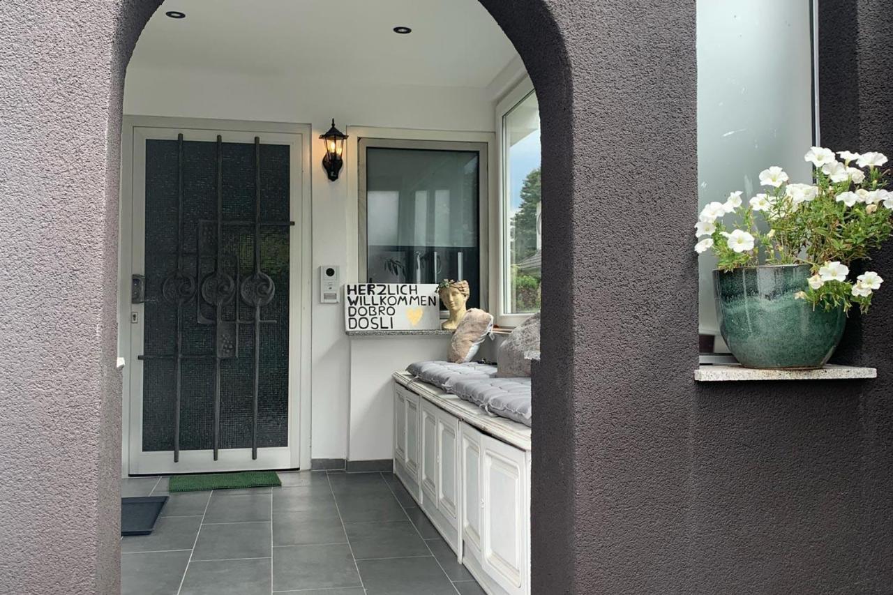 3 Bedroom Apartment In Leverkusen Eksteriør billede